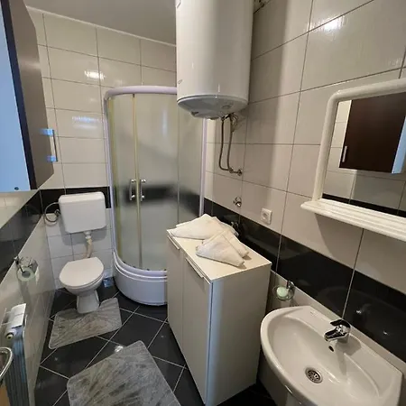 Nov Apartman